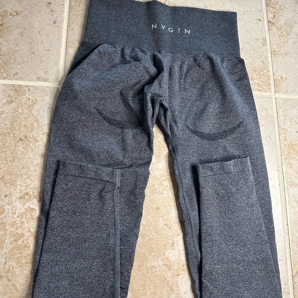 NVGTN Black Speckled Curve Seamless Leggings - Picture 1 of 6